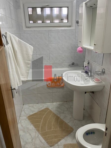 Titan, urgent, apartament 4 camere